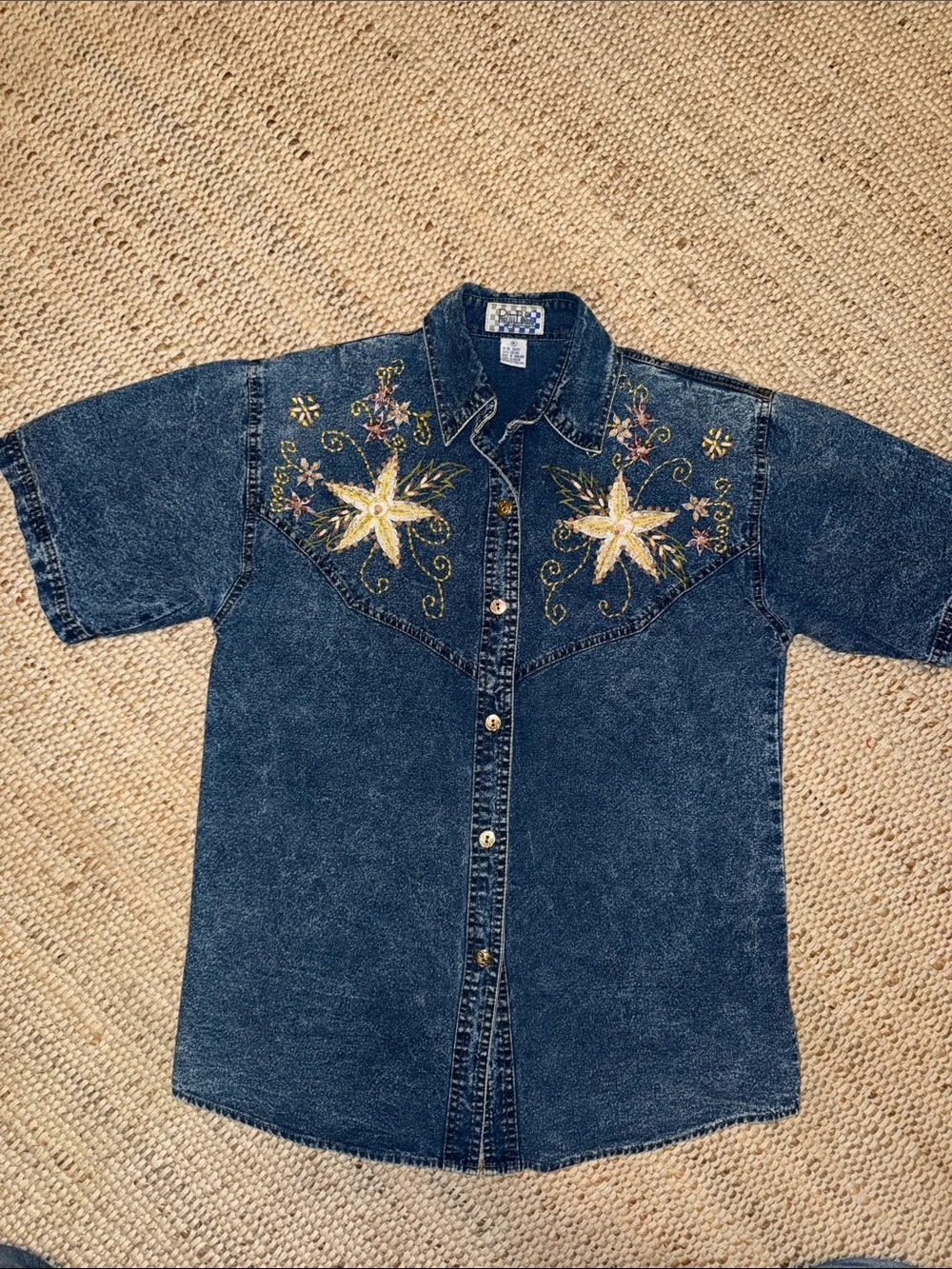 Vintage Pretty Blue Country Embroidered Beaded and Gold Buttoned Acid Washed ♥️ - Picture 2 of 8